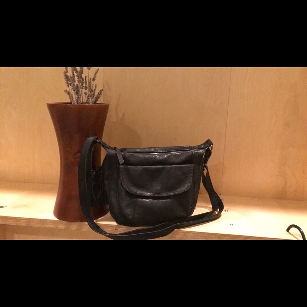 Black Latico Natural Leather Purse